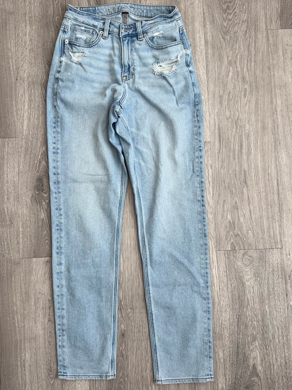 American Eagle Outfitters Light Blue Denim Jeans